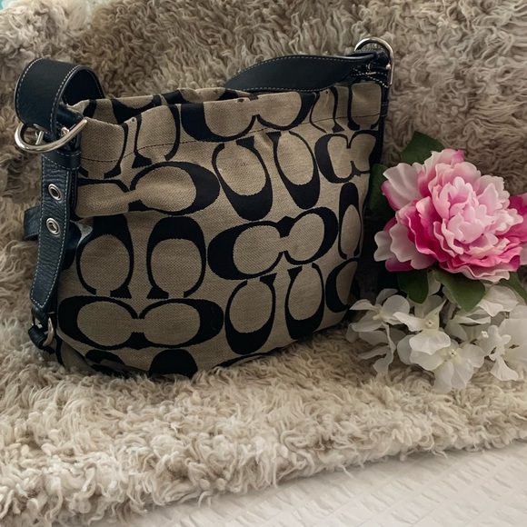 Authentic “COACH” Signature Hobo Shoulder Bag - Picture 2 of 16